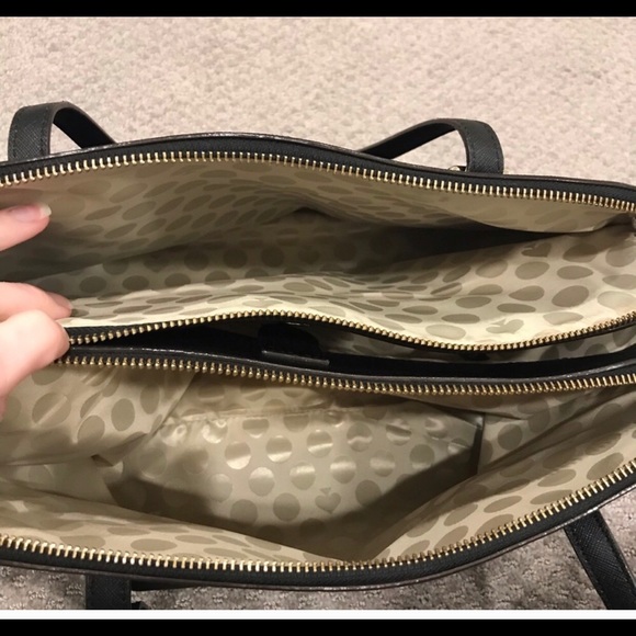 Kate spade ♠️ black leather tote. - Picture 5 of 5